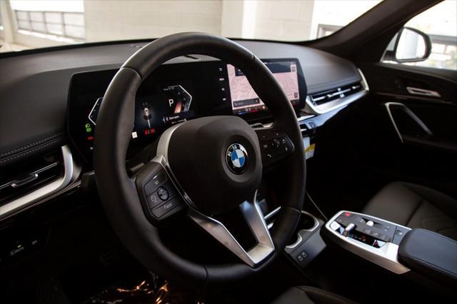 Photo of 2025 Alpine White BMW X1