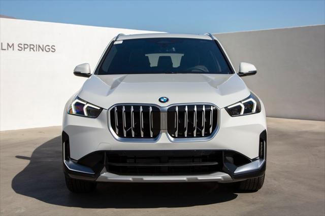 Photo of 2025 Alpine White BMW X1
