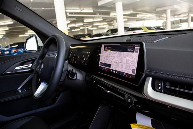 Photo of 2025 Alpine White BMW X1
