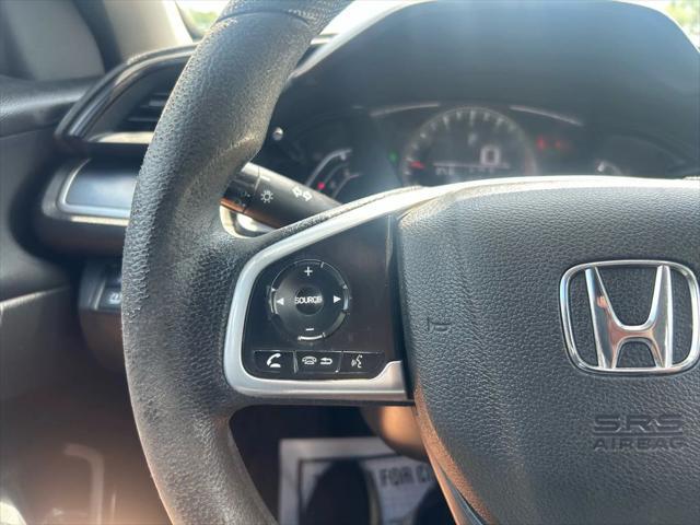 Photo of 2017 Red Honda Civic