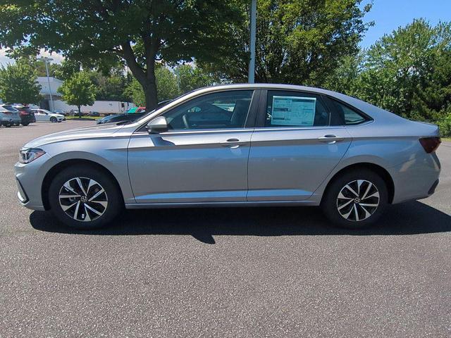 Photo of 2025 Pyrite Silver Metallic Volkswagen Jetta