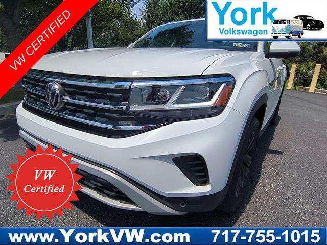 Photo of 2022 Pure White Volkswagen Atlas Cross Sport