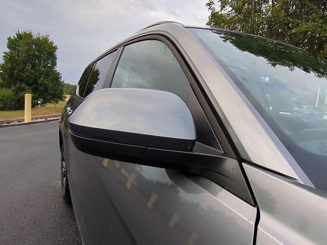 Photo of 2024 Platinum Gray Metallic Volkswagen Atlas