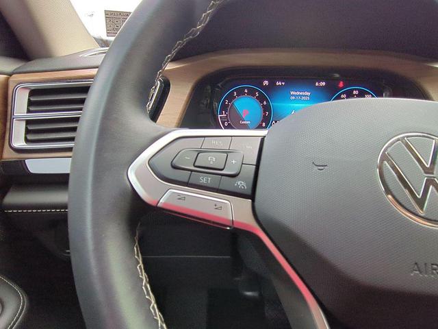 Photo of 2024 Platinum Gray Metallic Volkswagen Atlas