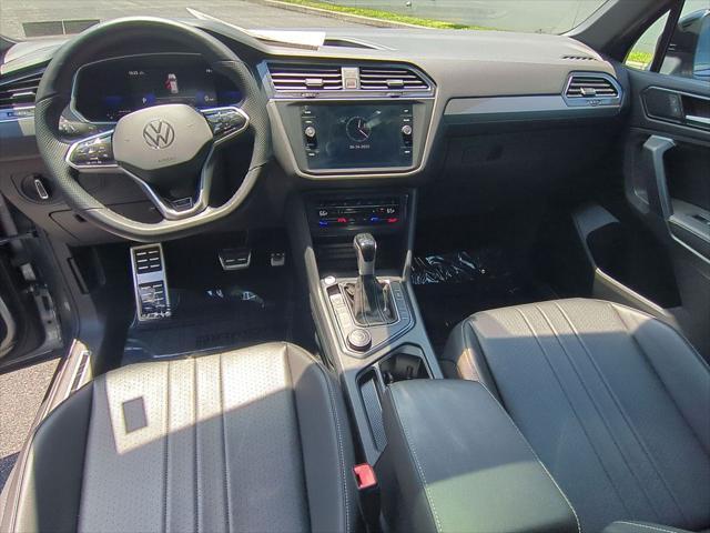 Photo of 2022 Platinum Gray Metallic Volkswagen Tiguan