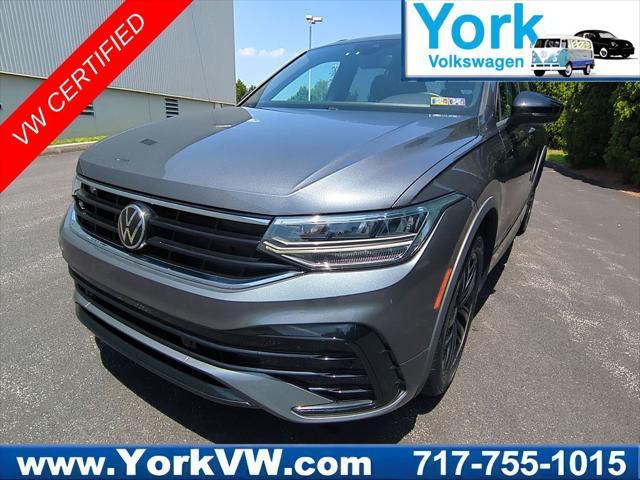 Photo of 2022 Platinum Gray Metallic Volkswagen Tiguan