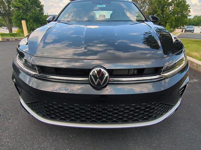 Photo of 2025 Deep Black Pearl Volkswagen Jetta