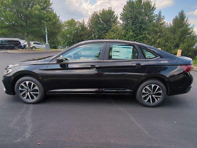 Photo of 2025 Deep Black Pearl Volkswagen Jetta