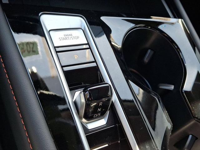 Photo of 2025 Avocado Green Pearl Volkswagen Atlas