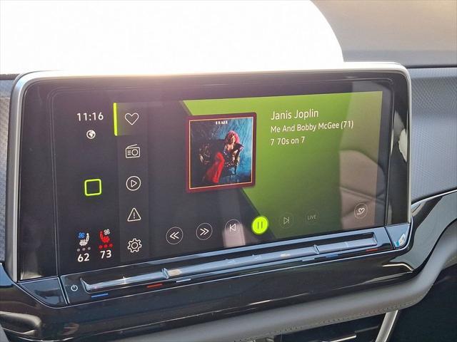 Photo of 2025 Avocado Green Pearl Volkswagen Atlas