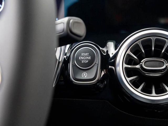 Photo of 2025 Black Mercedes-Benz GLA 250
