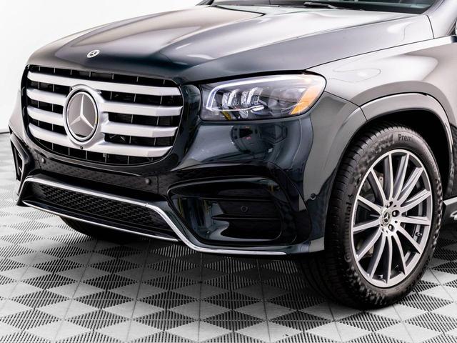 Photo of 2025 Black Mercedes-Benz GLS 450