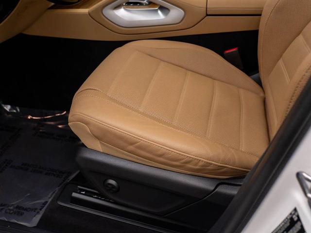 Photo of 2024 White Mercedes-Benz GLE 350