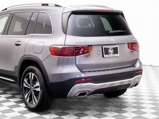 Photo of 2025 Mountain Grey Metallic Mercedes-Benz GLB 250