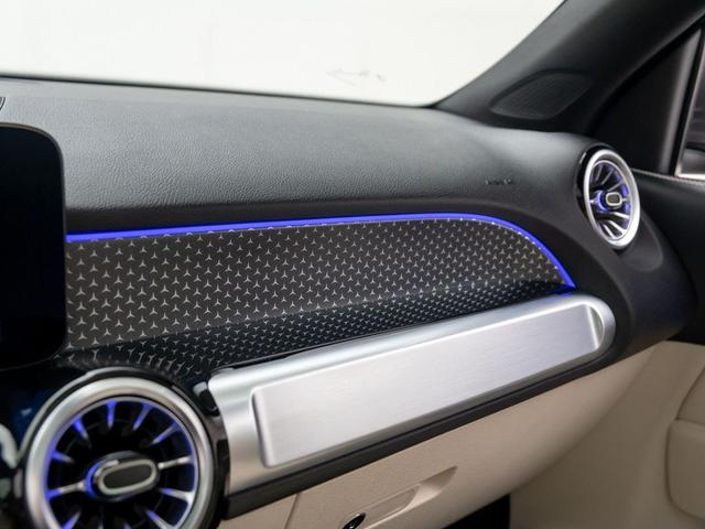 Photo of 2025 Mountain Grey Metallic Mercedes-Benz GLB 250