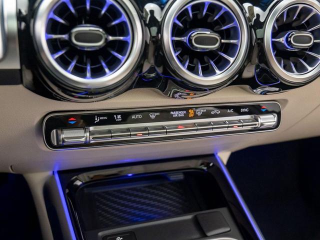 Photo of 2025 Mountain Grey Metallic Mercedes-Benz GLB 250