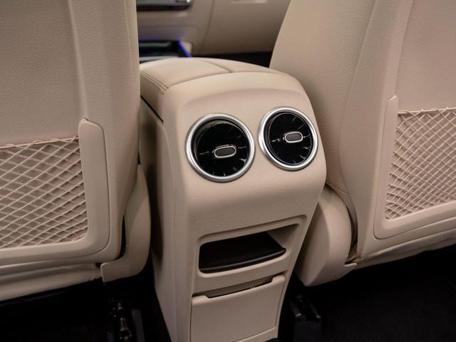 Photo of 2025 Mountain Grey Metallic Mercedes-Benz GLB 250