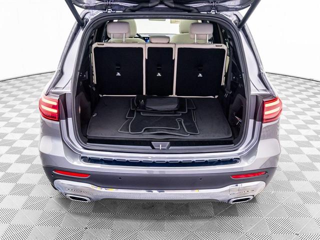 Photo of 2025 Mountain Grey Metallic Mercedes-Benz GLB 250