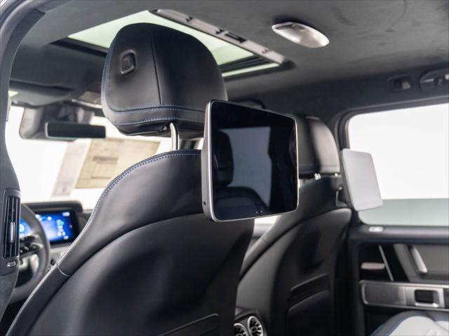 Photo of 2025 MANUFAKTUR Moonlight White Metallic Mercedes-Benz G-Class