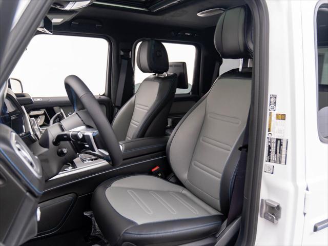 Photo of 2025 MANUFAKTUR Moonlight White Metallic Mercedes-Benz G-Class