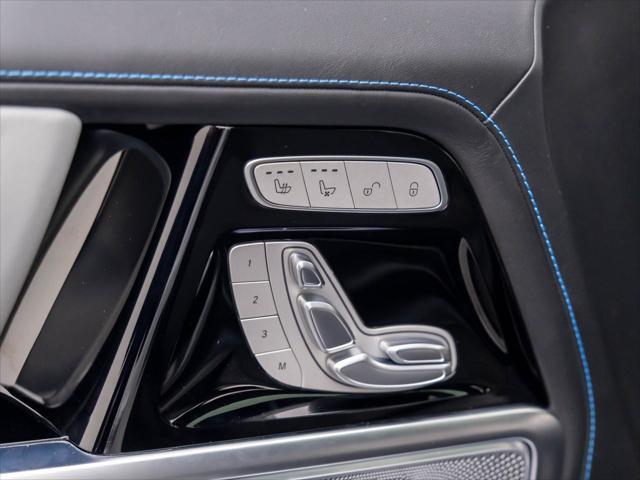 Photo of 2025 MANUFAKTUR Moonlight White Metallic Mercedes-Benz G-Class
