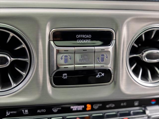 Photo of 2025 MANUFAKTUR Moonlight White Metallic Mercedes-Benz G-Class