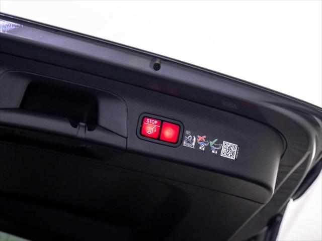Photo of 2025 Gray Mercedes-Benz GLS 450