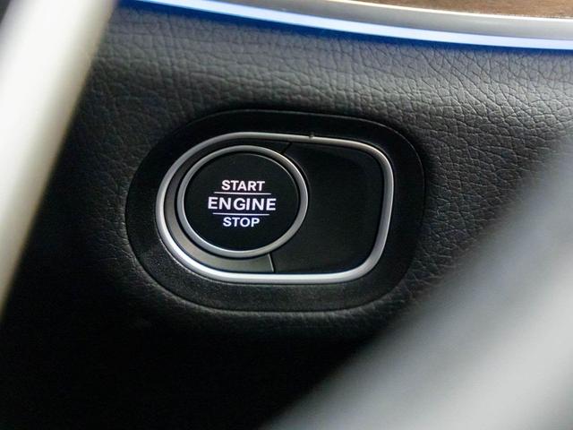Photo of 2025 Black Mercedes-Benz GLE 450e