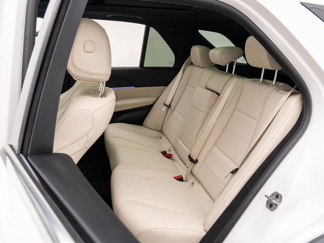 Photo of 2025 Polar White Mercedes-Benz GLE 450e