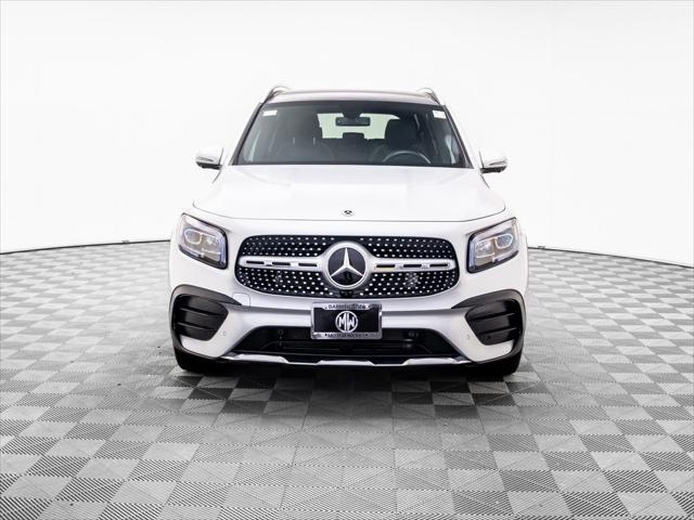 Photo of 2021 Iridium Silver Metallic Mercedes-Benz GLB 250