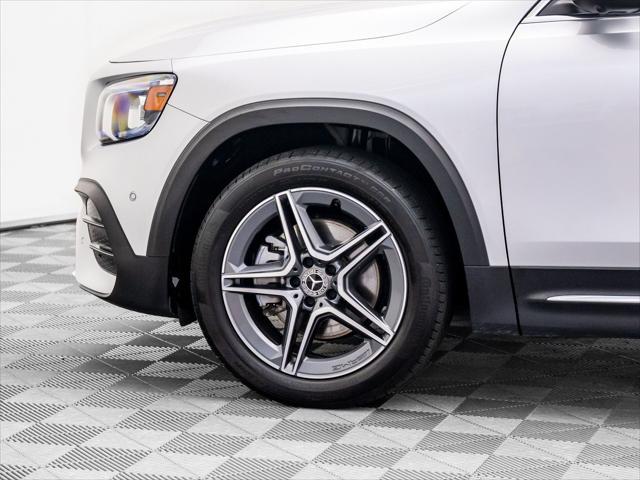 Photo of 2021 Iridium Silver Metallic Mercedes-Benz GLB 250