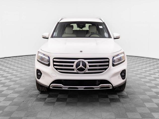 Photo of 2025 Polar White Mercedes-Benz GLB 250