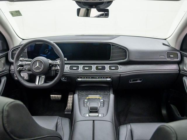 Photo of 2025 Obsidian Black Metallic Mercedes-Benz GLS 450