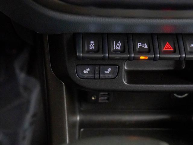 Photo of 2021 Summit White Chevrolet Colorado