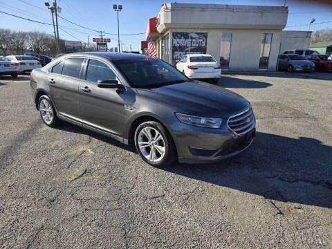 2016 Ford Taurus