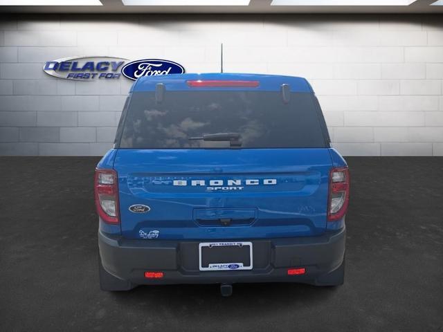 Photo of 2022 Blue Metallic Ford Bronco Sport