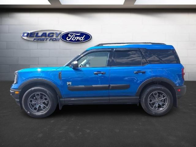 Photo of 2022 Blue Metallic Ford Bronco Sport
