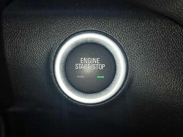 Photo of 2024 Summit White GMC Terrain