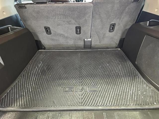 Photo of 2017 Summit White GMC Terrain