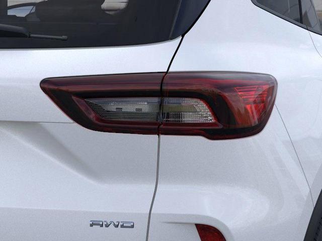 Photo of 2025 Star White Metallic Tri-Coat Ford Escape