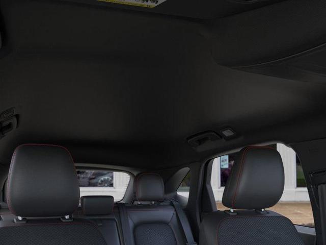 Photo of 2025 Star White Metallic Tri-Coat Ford Escape
