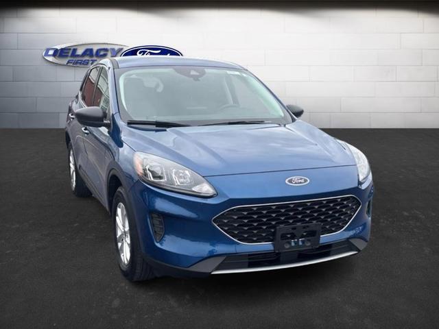 Photo of 2022 Atlas Blue Metallic Ford Escape