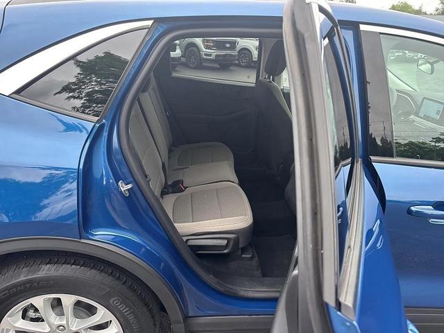 Photo of 2022 Atlas Blue Metallic Ford Escape