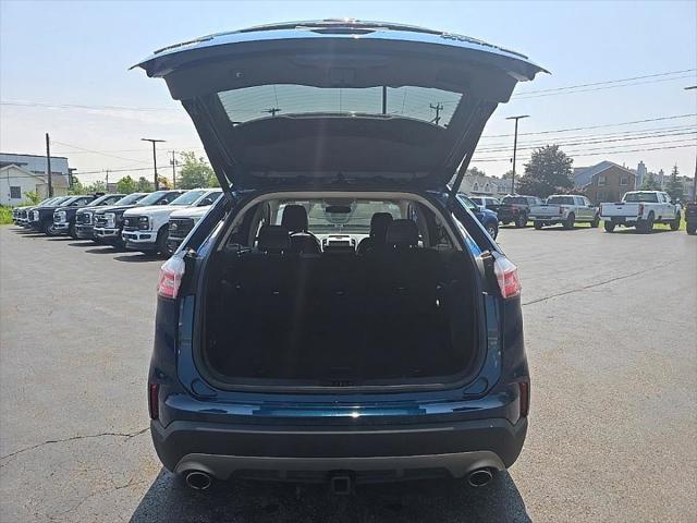 Photo of 2020 Dark Persian Green Metallic Ford Edge