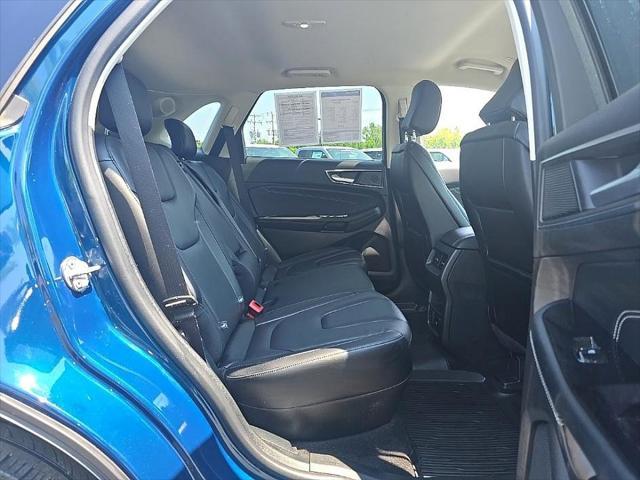 Photo of 2020 Dark Persian Green Metallic Ford Edge