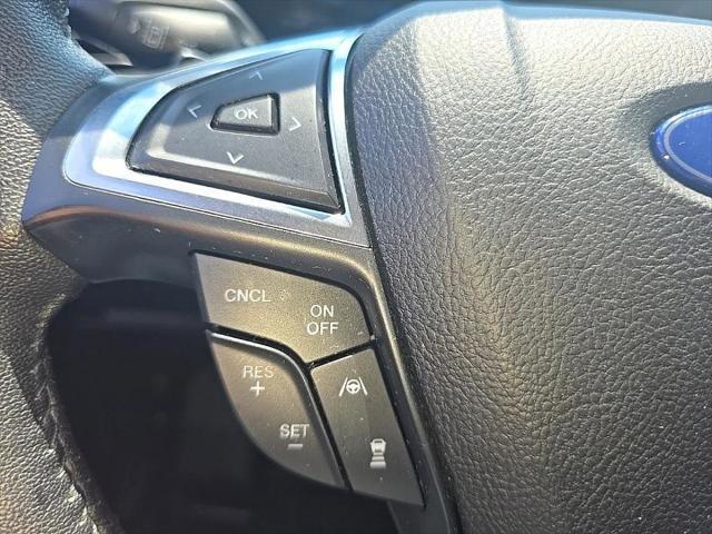 Photo of 2020 Dark Persian Green Metallic Ford Edge