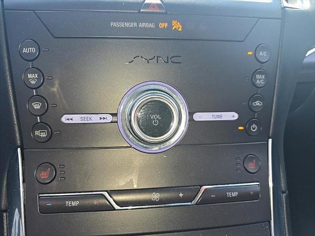 Photo of 2020 Dark Persian Green Metallic Ford Edge