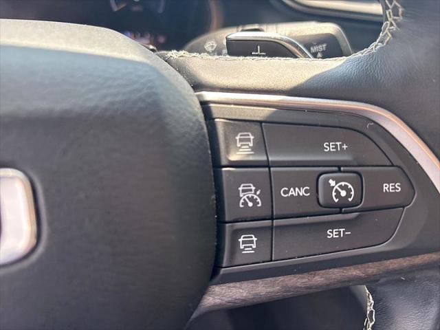 Photo of 2021 Baltic Gray Metallic Clearcoat Jeep Grand Cherokee L