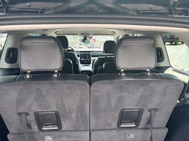 Photo of 2021 Baltic Gray Metallic Clearcoat Jeep Grand Cherokee L