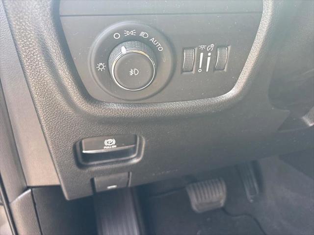 Photo of 2021 Baltic Gray Metallic Clearcoat Jeep Grand Cherokee L